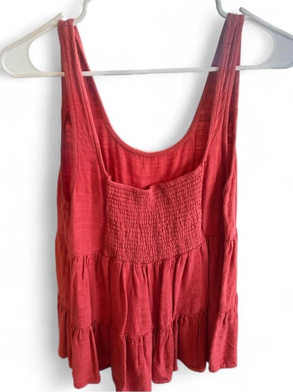 American Eagle Aerie Red Tiered Smocked Tank Women’s Size M